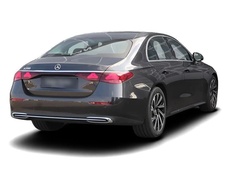 Gebraucht Mercedes E200 Avantgarde 203 PS (149 kW) 2023 Grau Limousine