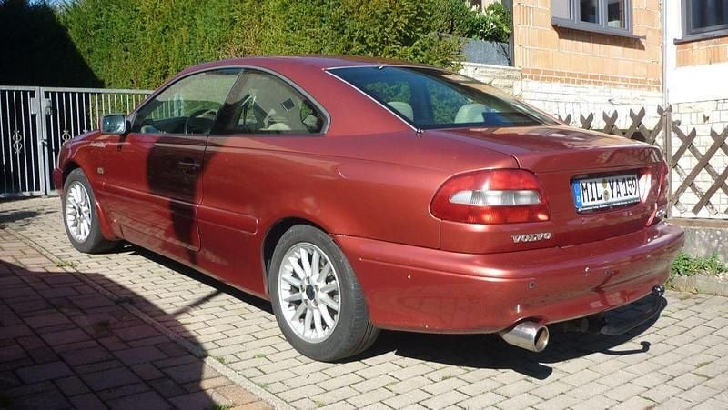Rot Gebraucht 1998 Volvo C70 Coupé | 2.900 € (Etwas zu teuer) - Bild 1/4