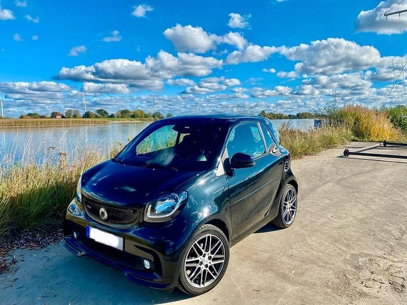 Schwarz Gebraucht 2016 Smart ForTwo Coupé Brabus Xclusive Coupé | 19.999 € (Teuer) - Bild 1/4
