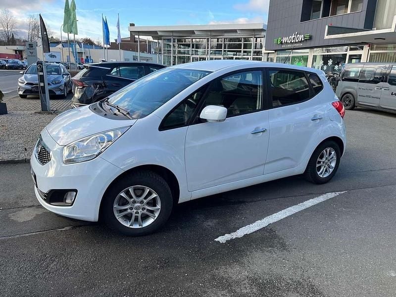 Gebraucht Kia Venga 90 PS (66 kW) 2014 Weiß Kleinwagen