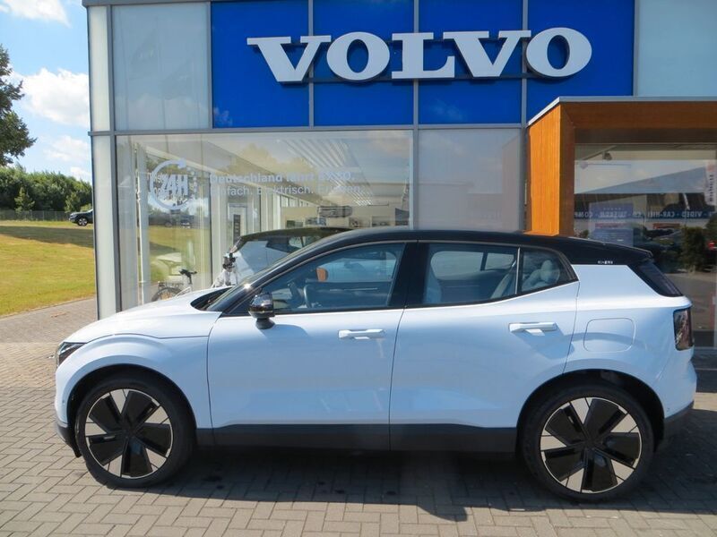 Blau Gebraucht 2024 Volvo EX30 Performance SUV | 39.900 € (Guter Preis) - Bild 1/4