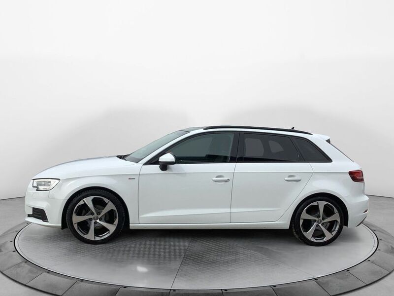 Gebraucht Audi A3 Sportback S-Line 150 PS (110 kW) 2019 Weiß Kleinwagen