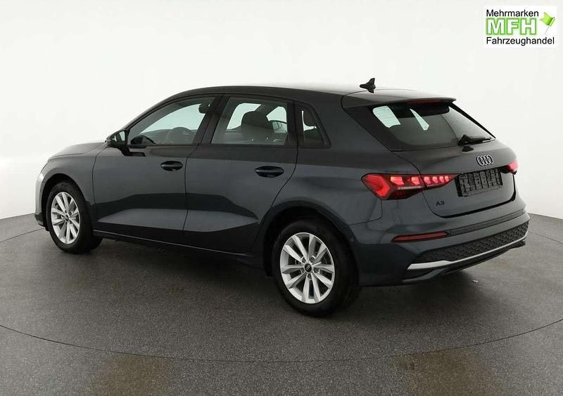 Neu Audi A3 150 PS (110 kW) 2026 Manhattan grau metallic Limousine