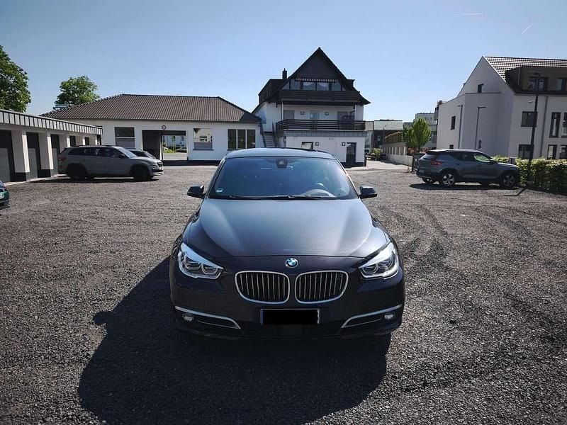 Grau Gebraucht 2014 BMW 535 Gran Turismo Limousine | 17.000 € (Superpreis) - Bild 1/4