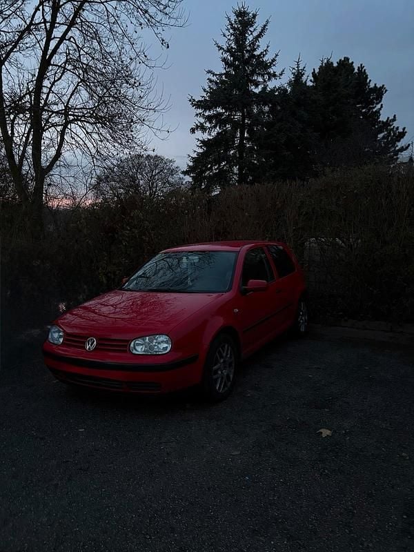 Gebraucht VW Golf IV 116 PS (85 kW) 2003 Rot Kleinwagen