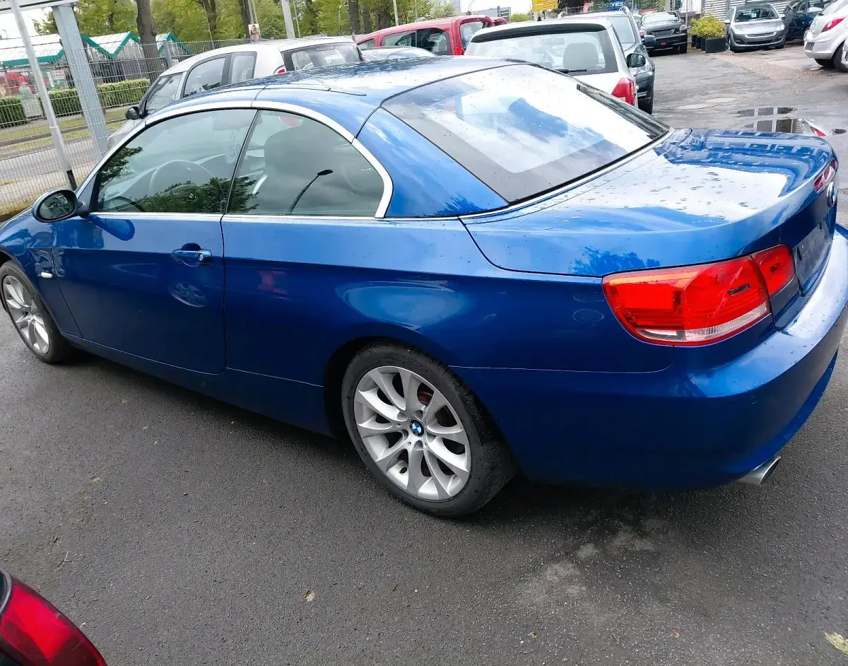 Gebraucht BMW 320 Cabriolet 170 PS (125 kW) 2003 Blau Cabrio