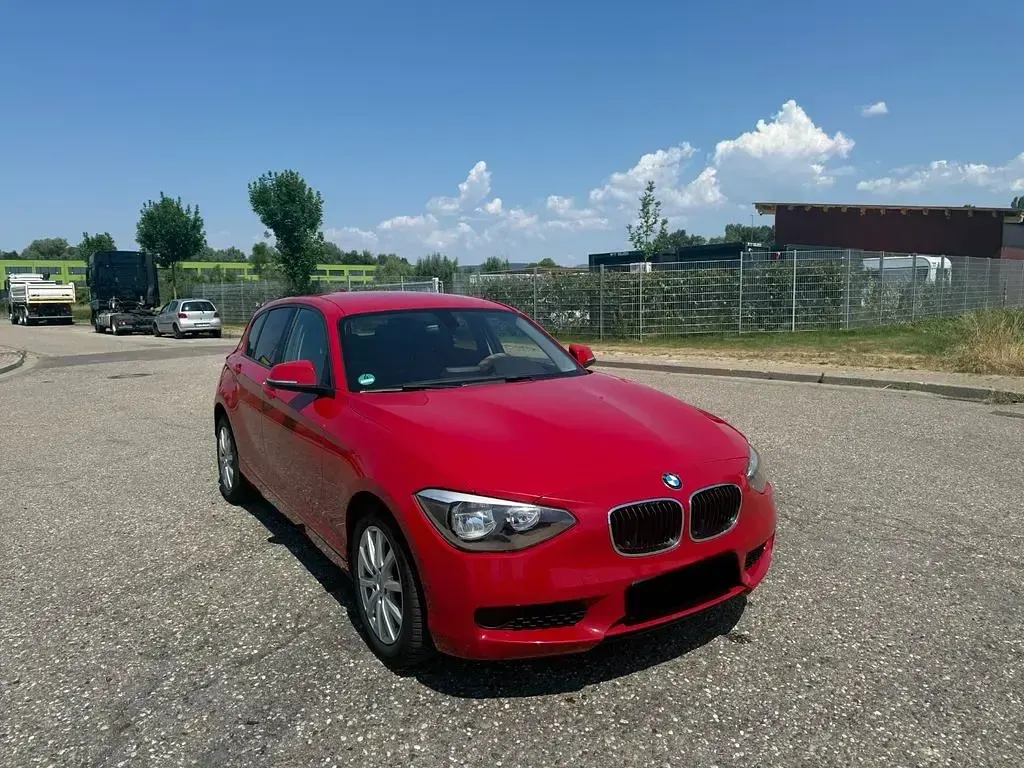 Gebraucht BMW 114 Advantage 102 PS (75 kW) 2012 Rot Kleinwagen