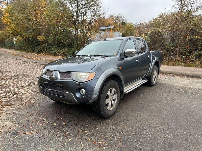 Gebraucht Mitsubishi L200 2007 Grau Pickup