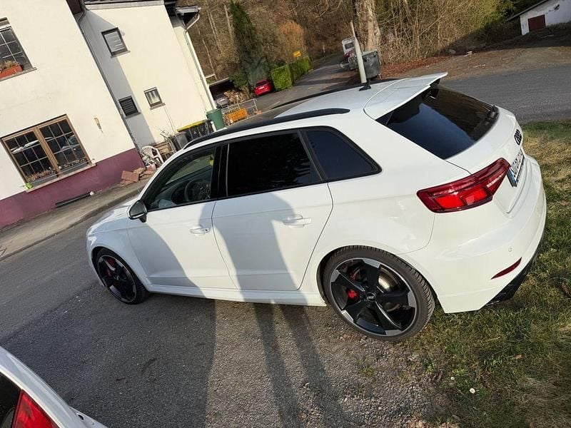 Gebraucht Audi RS3 Ambiente 400 PS (294 kW) 2019 Weiß Limousine