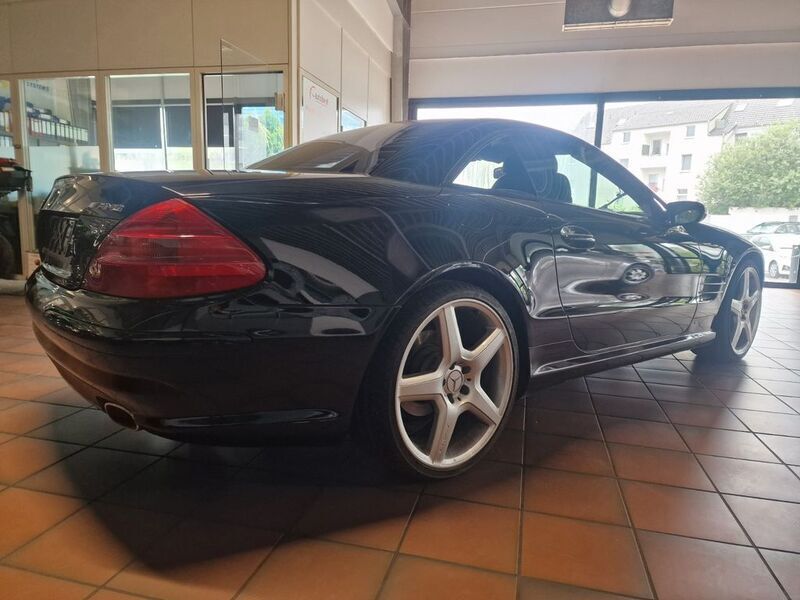 Gebraucht Mercedes SL500 306 PS (225 kW) 2005 Schwarz Cabrio