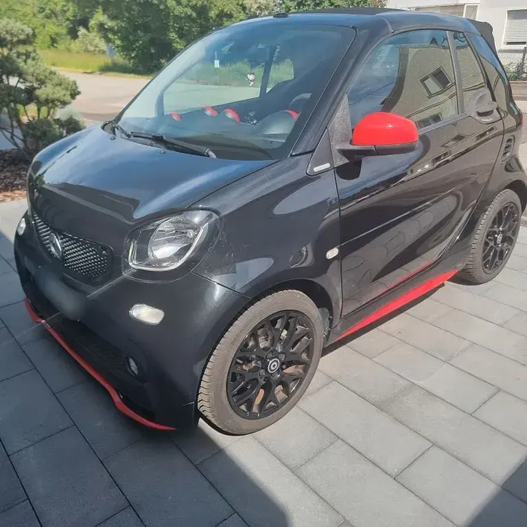 Używany Smart ForTwo Cabrio Brabus 71 KM (52 kW) 2016 Czarny Kabriolet