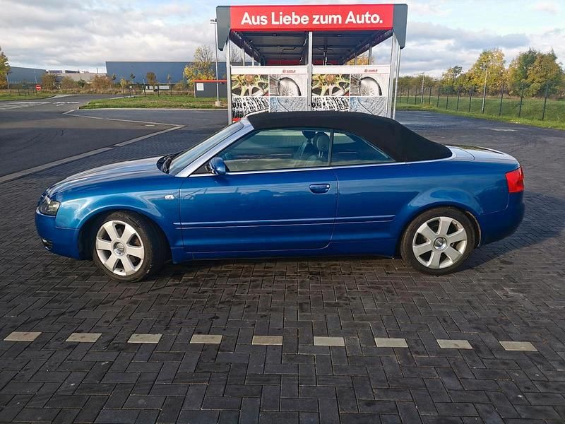 Blau Gebraucht 2004 Audi A4 Cabriolet Cabrio | 3.500 € (Superpreis) - Bild 1/4