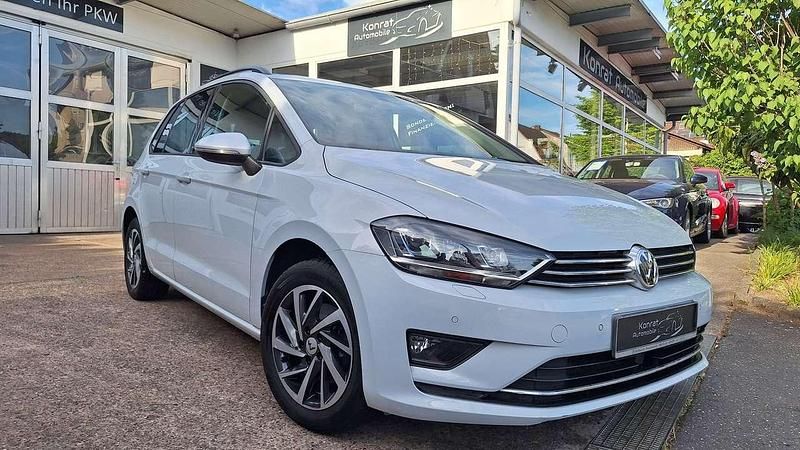 White silver met Gebraucht 2017 VW Golf VII Sound Kombi | 15.900 € (Fairer Preis) - Bild 1/4