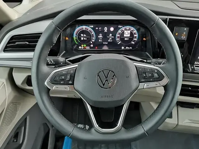 Neu VW California Beach 245 PS (180 kW) 2026 Manufacturer Van