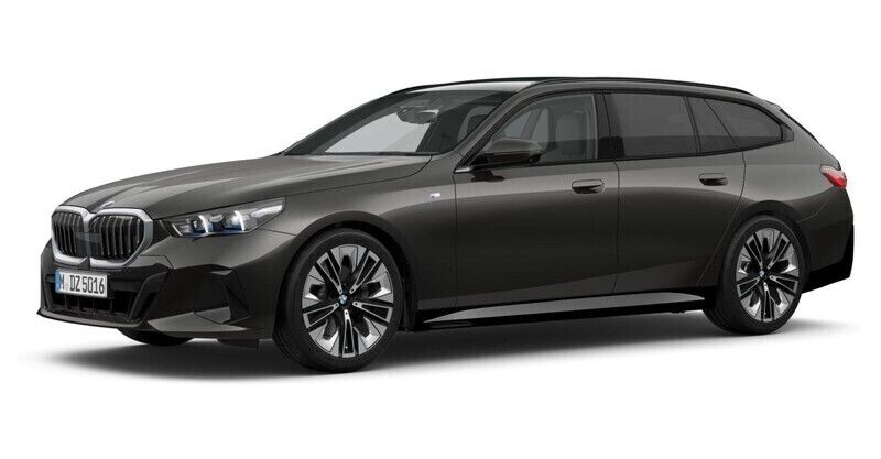Grau Gebraucht 2024 BMW 540 Comfort Edition Kombi | 63.780 € - Bild 1/4