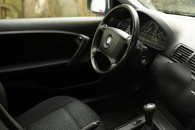 Gebraucht BMW 316 Compact 116 PS (85 kW) 2001 Silber Kleinwagen