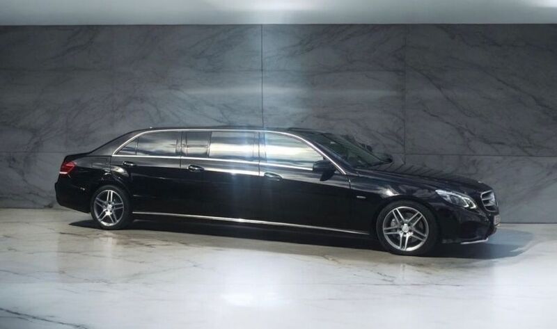 Schwarz Gebraucht 2014 Mercedes E350 Limousine | 82.110 € - Bild 1/4
