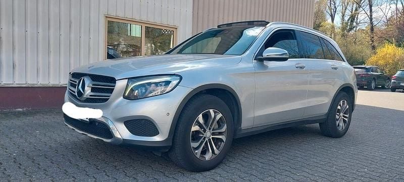 Gebraucht Mercedes GLC250 204 PS (150 kW) 2015 Silber SUV