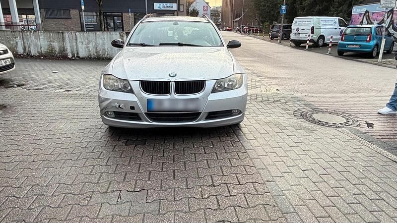 Gebraucht BMW 320 150 PS (110 kW) 2006 Silber Kombi