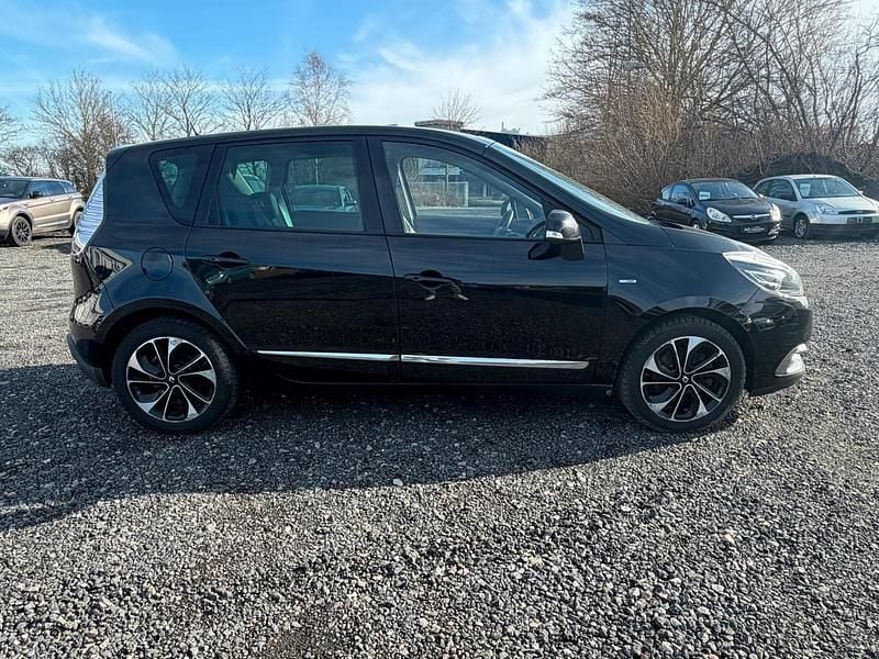 Gebraucht Renault Scénic III Bose Edition 131 PS (96 kW) 2015 Schwarz Van / Kleinbus