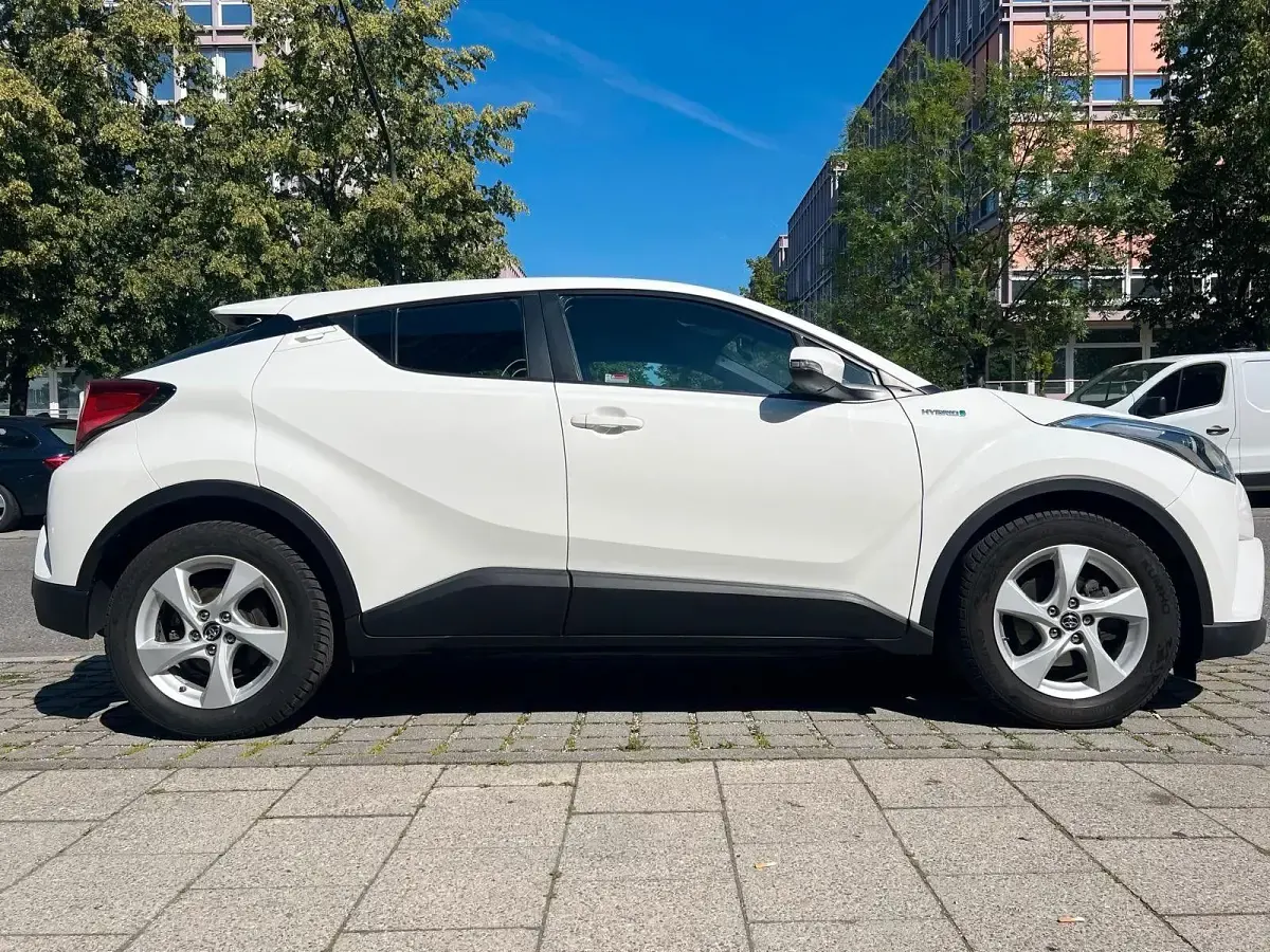 Gebraucht Toyota C-HR Team 122 PS (89 kW) 2018 Weiß SUV