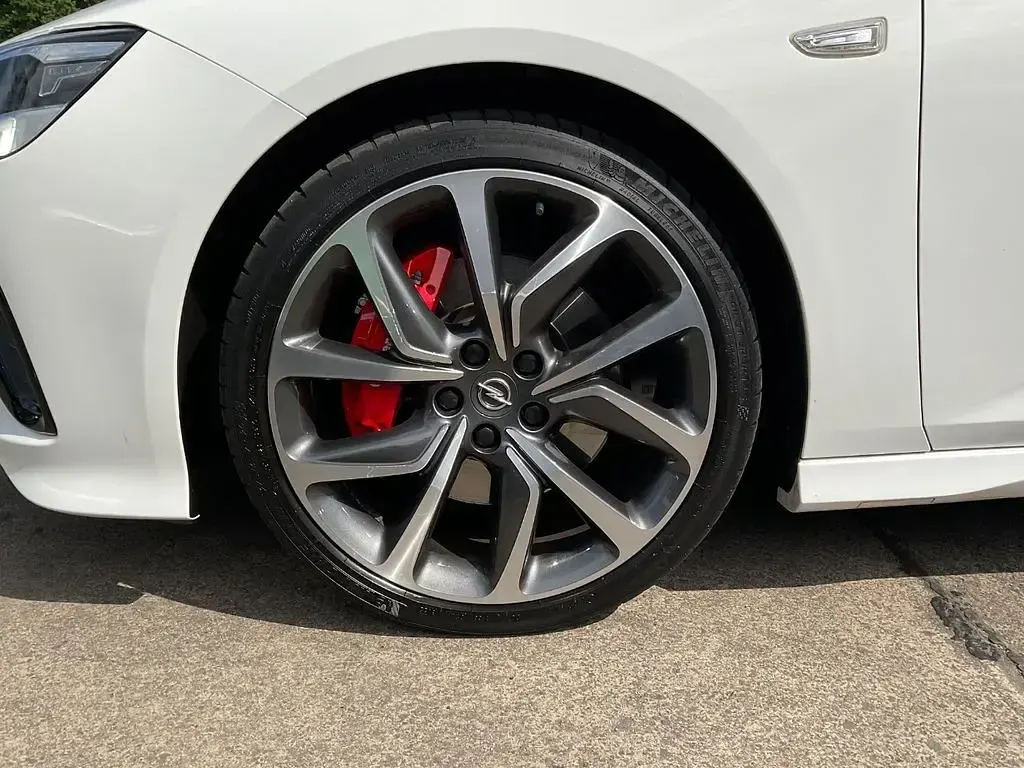 Gebraucht Opel Insignia 230 PS (169 kW) 2023 Jade weiß Kombi