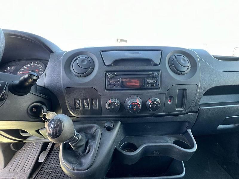 Gebraucht Renault Master 131 PS (96 kW) 2019 Weiß Van / Kleinbus