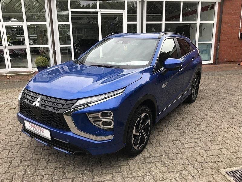 Blau Gebraucht 2024 Mitsubishi Eclipse Cross Select SUV | 33.990 € (Teuer) - Bild 1/4