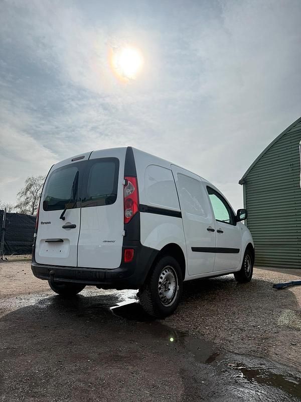 Gebraucht Renault Kangoo 86 PS (63 kW) 2009 Weiß Van