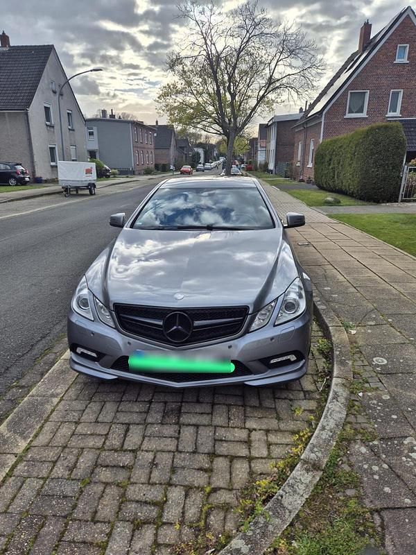 Gebraucht Mercedes E250 204 PS (150 kW) 2012 Coupé