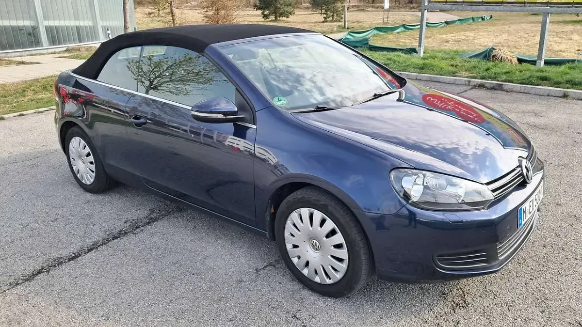 Gebraucht VW Golf Cabriolet 105 PS (77 kW) 2011 Blau Cabrio