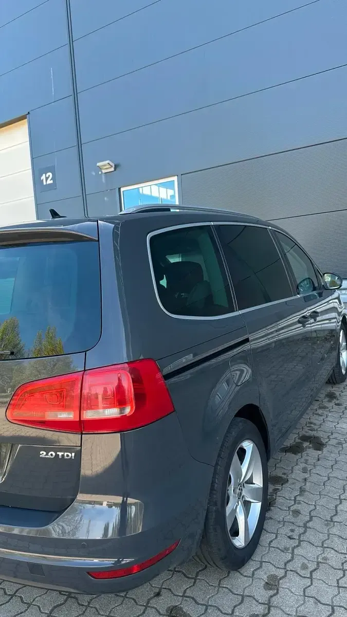 Gebraucht VW Sharan 140 PS (102 kW) 2011 Grau Van / Kleinbus
