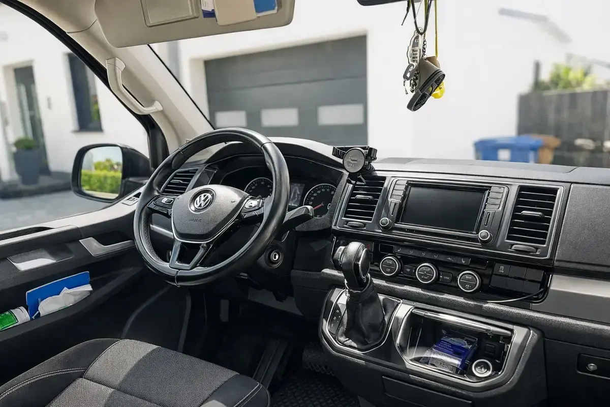 Gebraucht VW Multivan Edition 150 PS (110 kW) 2020 Beige Van / Kleinbus