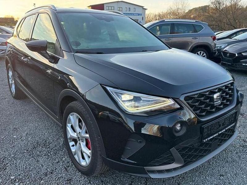 Schwarz Gebraucht 2024 Seat Arona FR SUV | 21.980 € (Guter Preis) - Bild 1/4