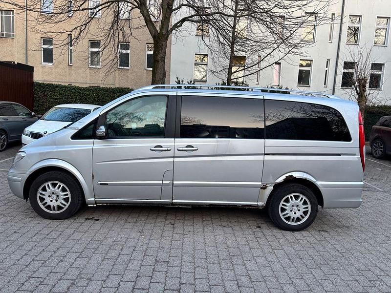 Gebraucht Mercedes Viano 150 PS (110 kW) 2004 Silber Van / Kleinbus