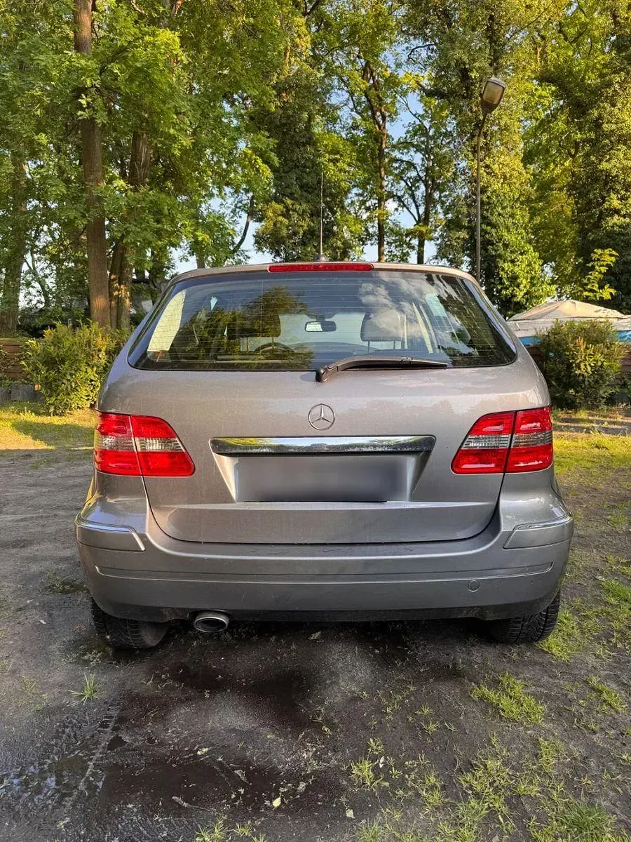 Gebraucht Mercedes B150 Edition 95 PS (69 kW) 2007 Silber Van / Kleinbus
