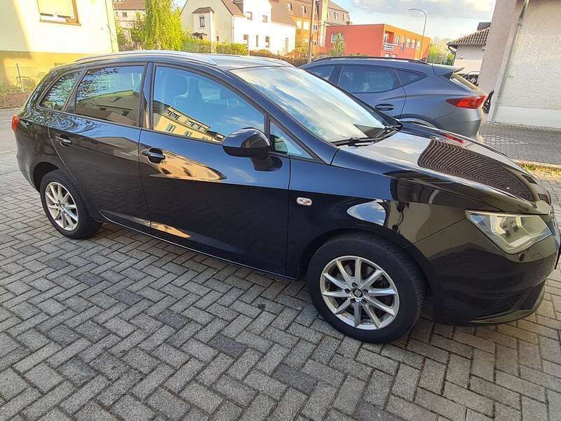 Schwarz Gebraucht 2016 Seat Ibiza ST Kombi | 5.000 € (Guter Preis) - Bild 1/4
