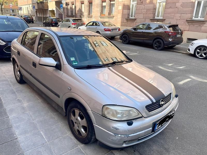 Gebraucht Opel Astra 100 PS (73 kW) 2002 Andere farben Limousine