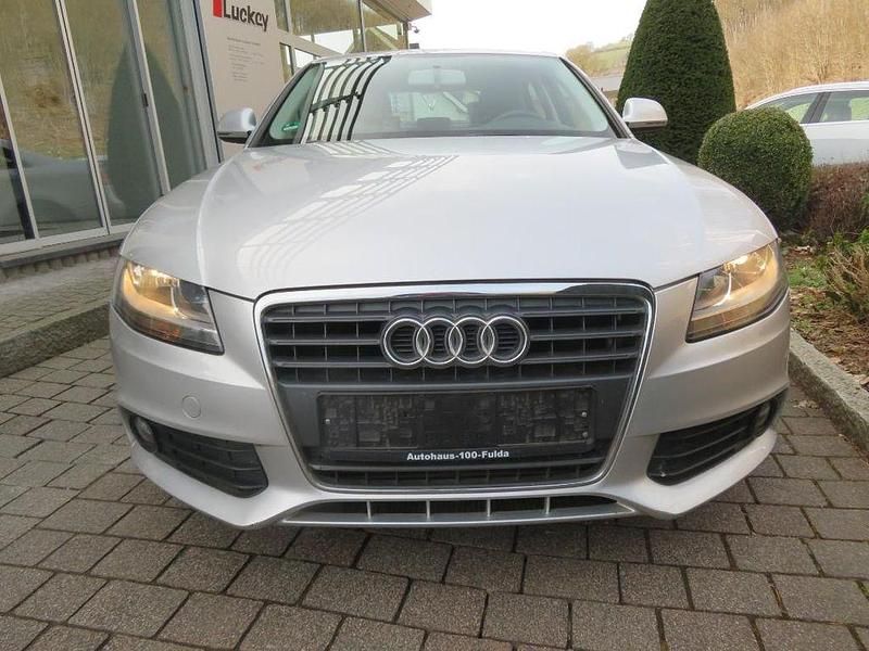 Gebraucht Audi A4 Attraction 120 PS (88 kW) 2008 Silber Limousine