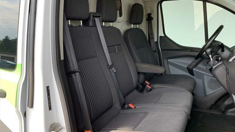 Gebraucht Ford Transit Custom Trend 129 PS (94 kW) 2016 Weiss / uni Van