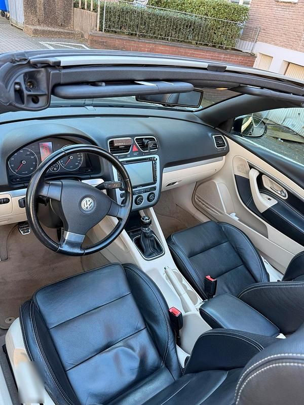 Gebraucht VW Eos 115 PS (84 kW) 2008 Schwarz Cabrio