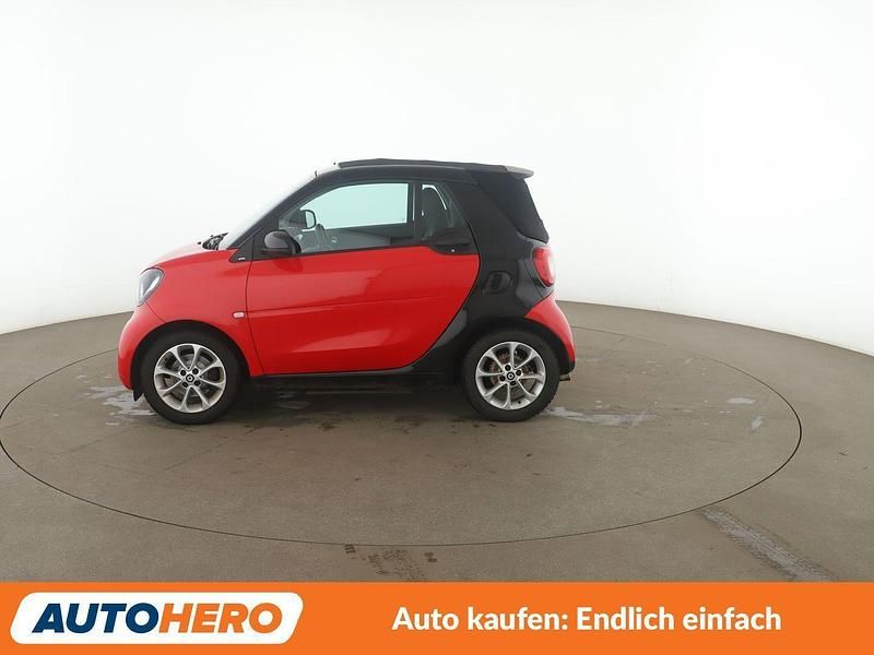 Gebraucht Smart ForTwo Cabrio Basis 71 PS (52 kW) 2016 Schwarz Cabrio