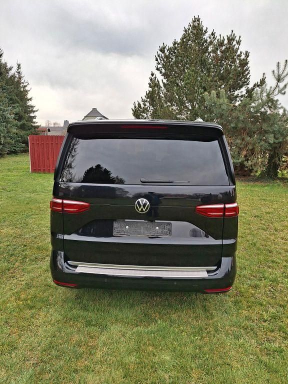 Gebraucht VW Multivan Style 150 PS (110 kW) 2024 Schwarz Van