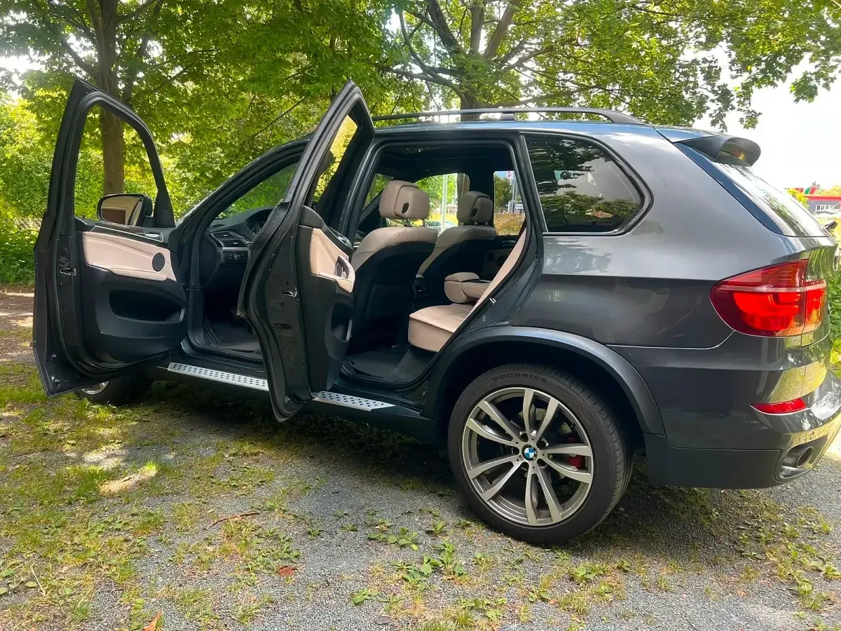 Gebraucht BMW X5 306 PS (225 kW) 2010 Grau SUV