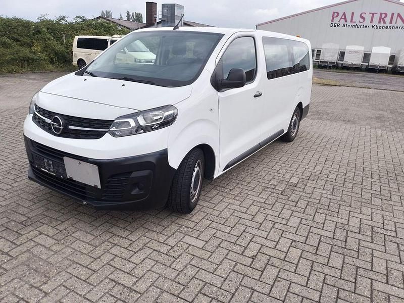 Weiß Gebraucht 2020 Opel Vivaro Van | 19.750 € (Etwas zu teuer) - Bild 1/4