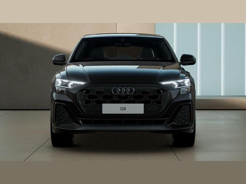 Neu Audi Q8 S-Line 286 PS (210 kW) 2025 Schwarz SUV