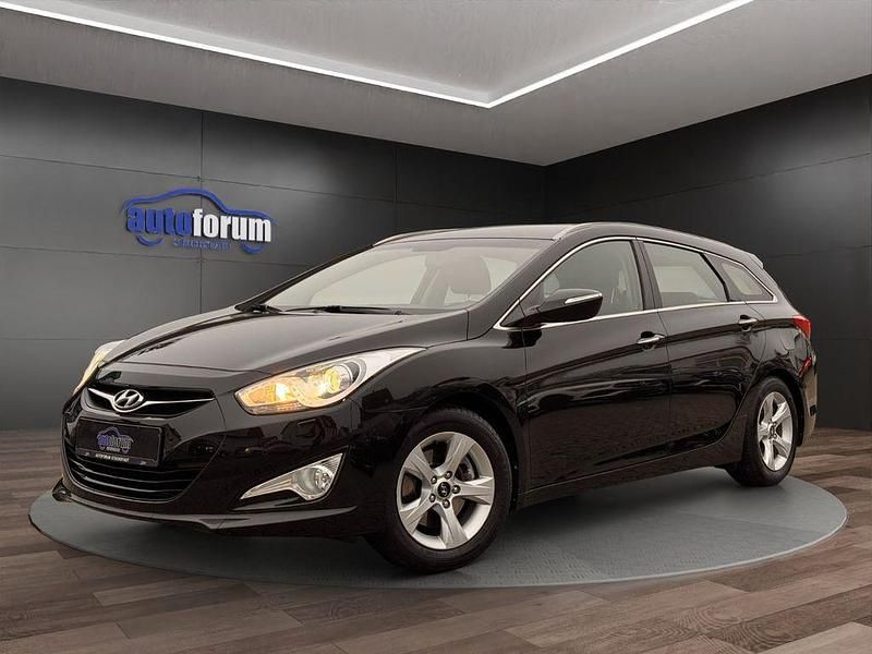 Schwarz Gebraucht 2012 Hyundai i40 Edition Kombi | 9.490 € (Fairer Preis) - Bild 1/4