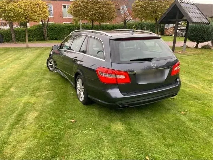 Gebraucht Mercedes E350 AMG 265 PS (194 kW) 2011 Kombi