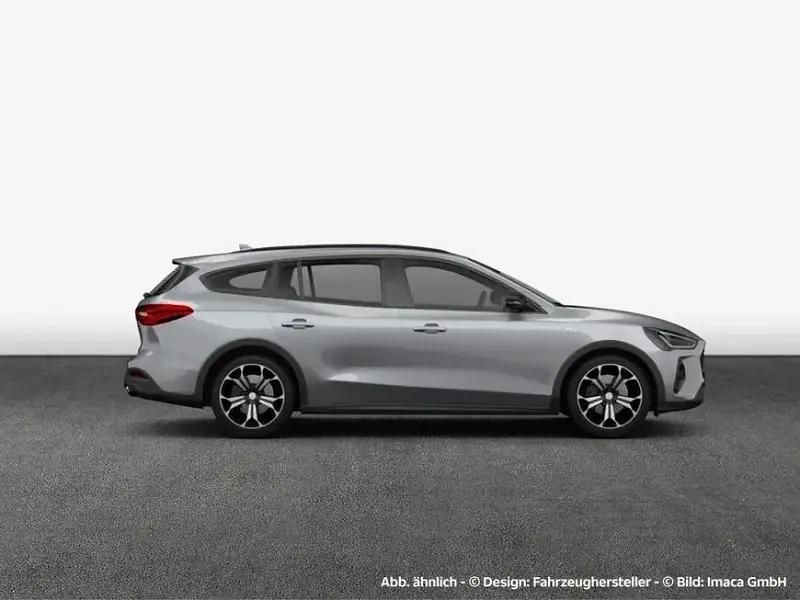 Used Ford Focus Cool & Connect 125 HP (91 kW) 2022 Silver Estate