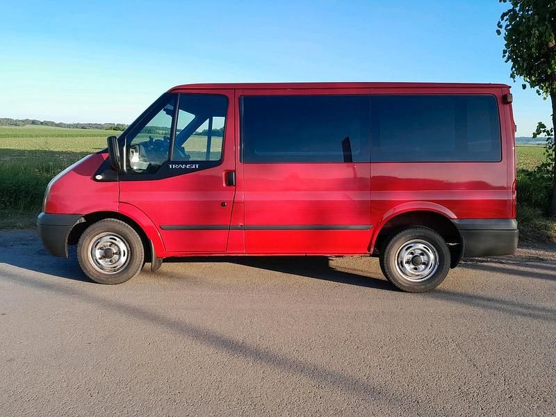 Gebraucht Ford Transit 100 PS (73 kW) 2012 Rot Van / Kleinbus